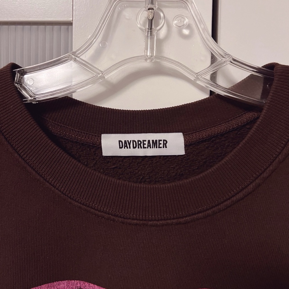 NWOT DAYDREAMER Elton John Heart Glasses BF Crew Coffee Quartz Sweatshirt Size M - Picture 6 of 13